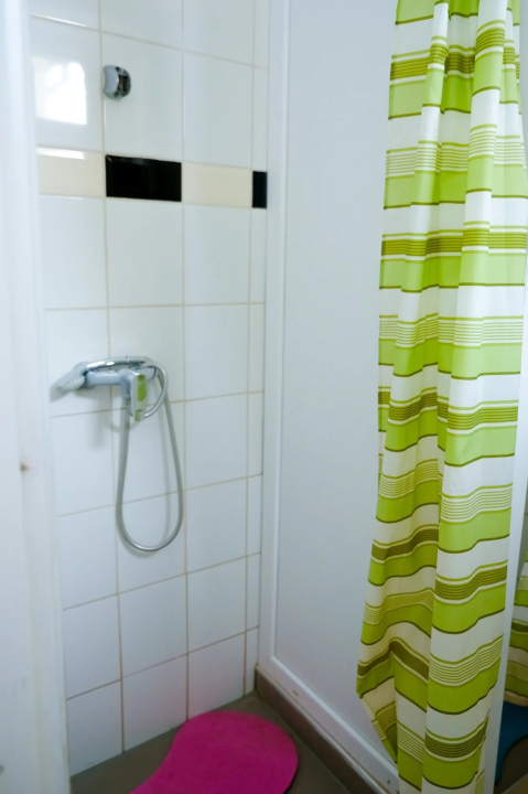 Sulyom Ifj�s�gi Sz�ll� / Szamos Ifj�s�gi Sz�ll�s - G�berj�n