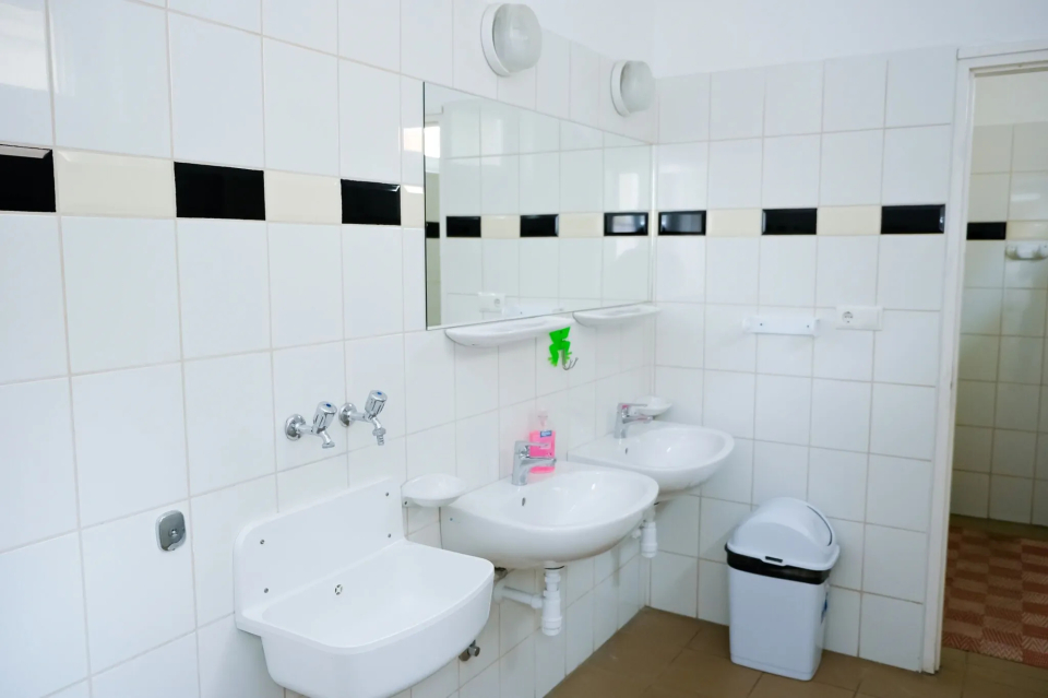 Sulyom Ifj�s�gi Sz�ll� / Szamos Ifj�s�gi Sz�ll�s - G�berj�n