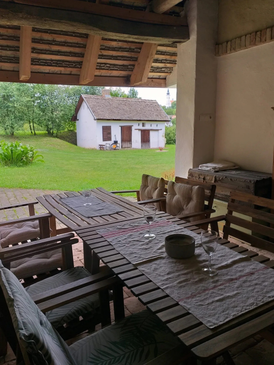 Vikli Vend�gh�z - Z�vod