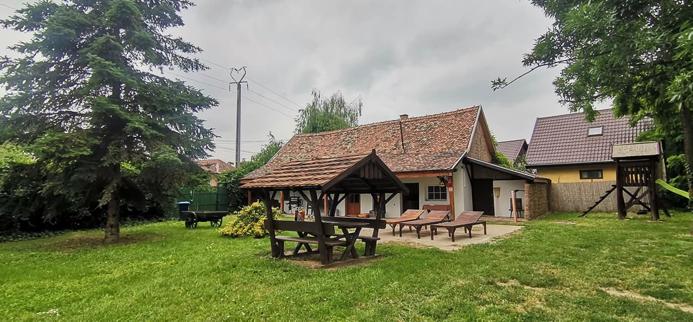 Villa Negra Tanya - Tiszakrt