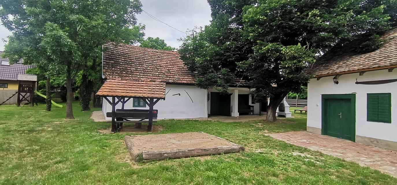 Villa Negra Tanya - Tiszakrt