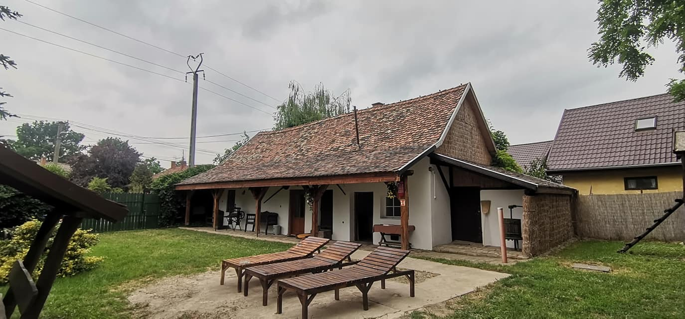 Villa Negra Tanya - Tiszakrt