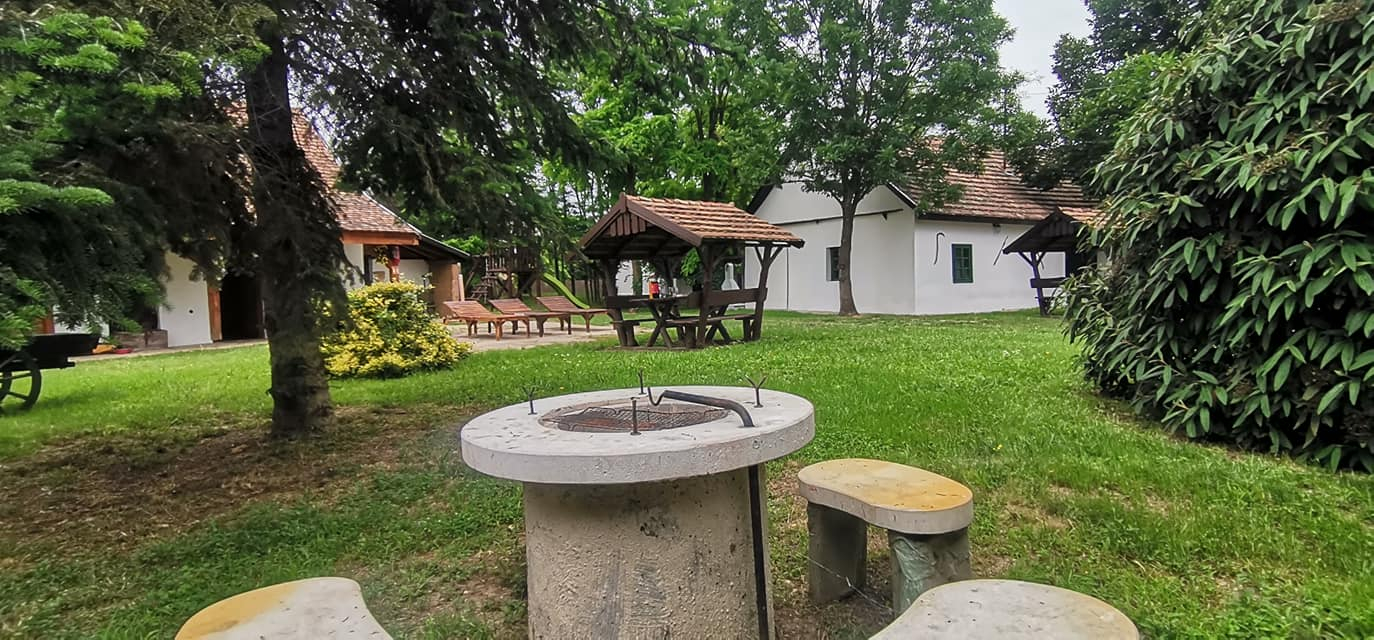 Villa Negra Tanya - Tiszakrt