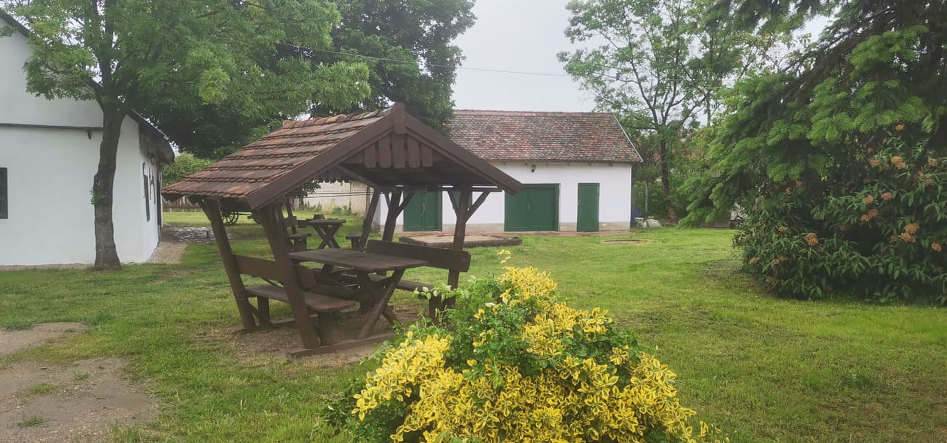 Villa Negra Tanya - Tiszakrt