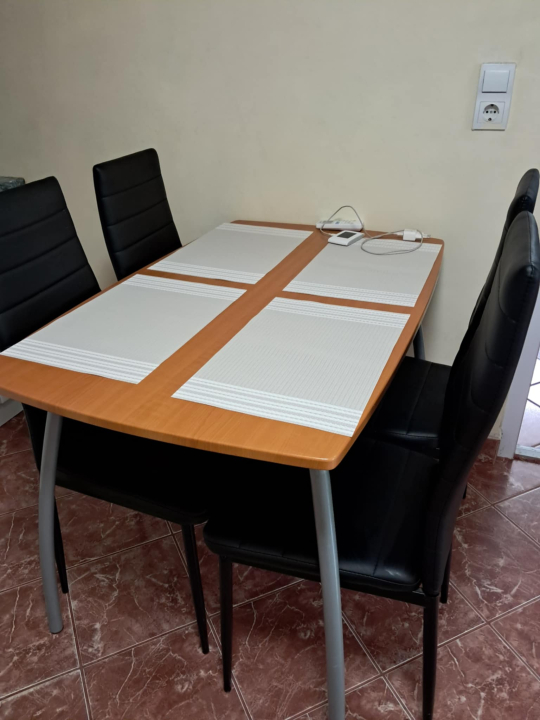 ZOLI VEND�GH�ZAI - M�traderecske