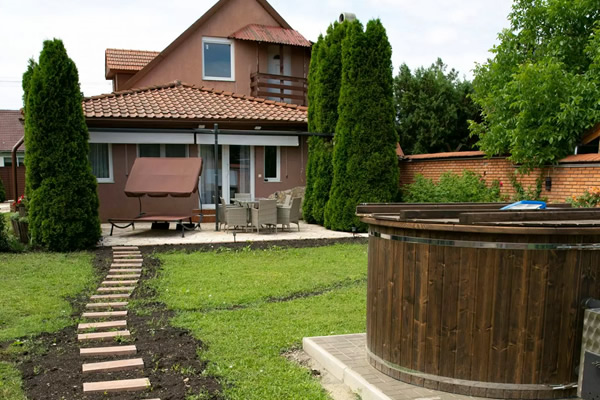Villa Nána-Tiszanána